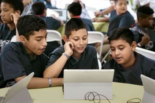 S&oacute;lo el 32% de planteles educativos del pa&iacute;s cuentan con conectividad a internet