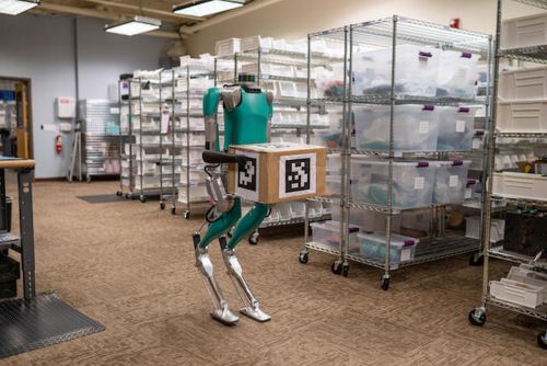 Ford adquiere primeros robots Digit para la exploraci&oacute;n de aplicaciones en veh&iacute;culos comerciales